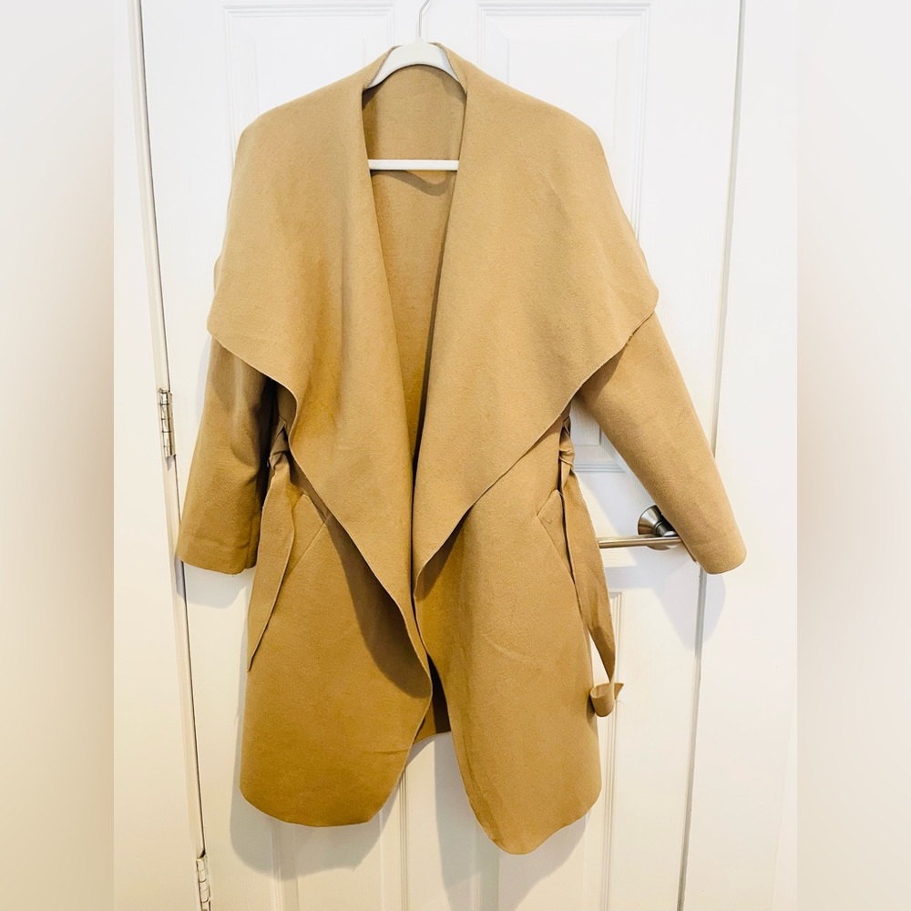 Long tan coat with adjustable tie waist, knee length, shawl collar, sz M/L - Picture 2 of 11